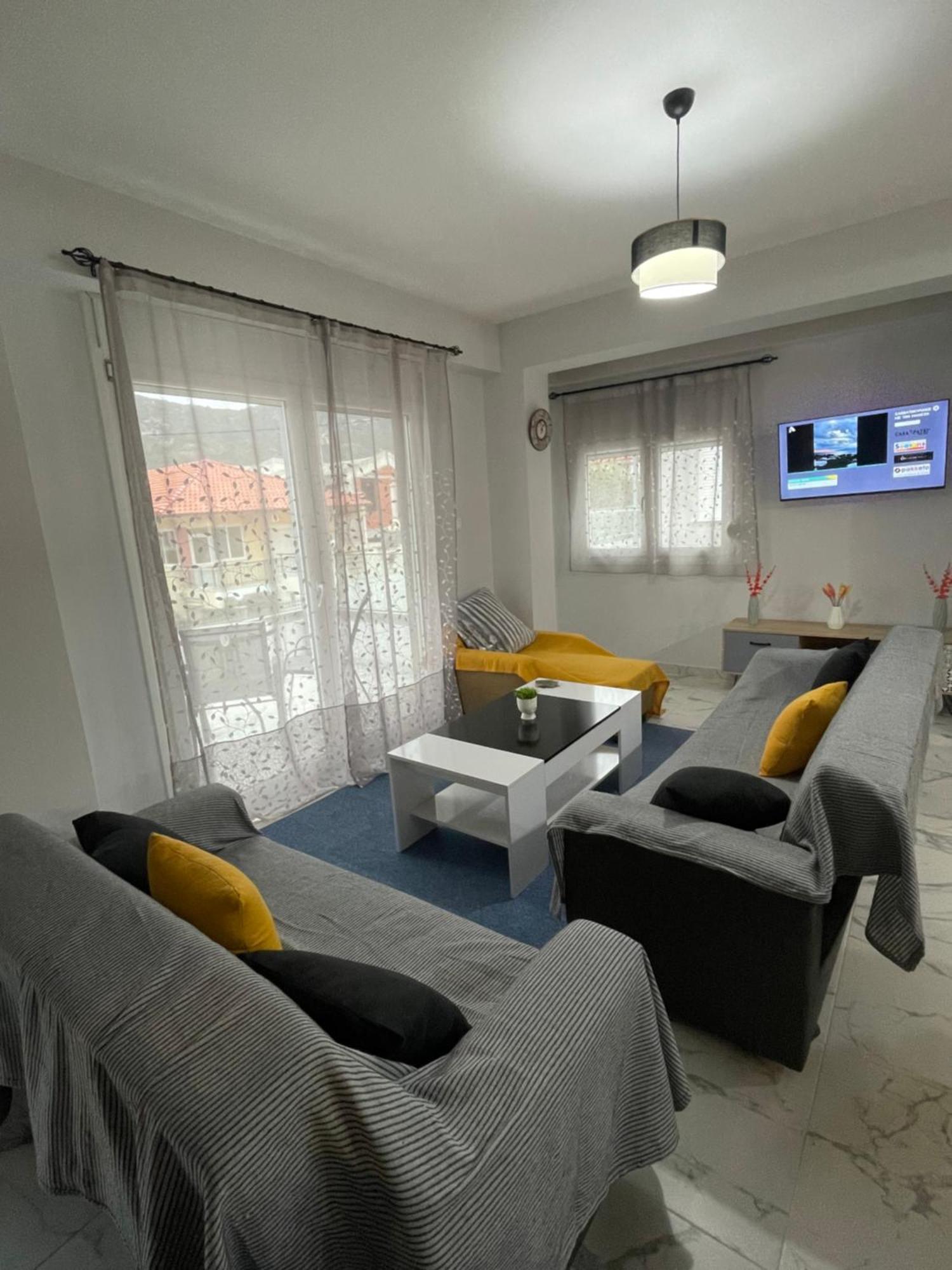 Chara'S House Apartment Kavala Bagian luar foto