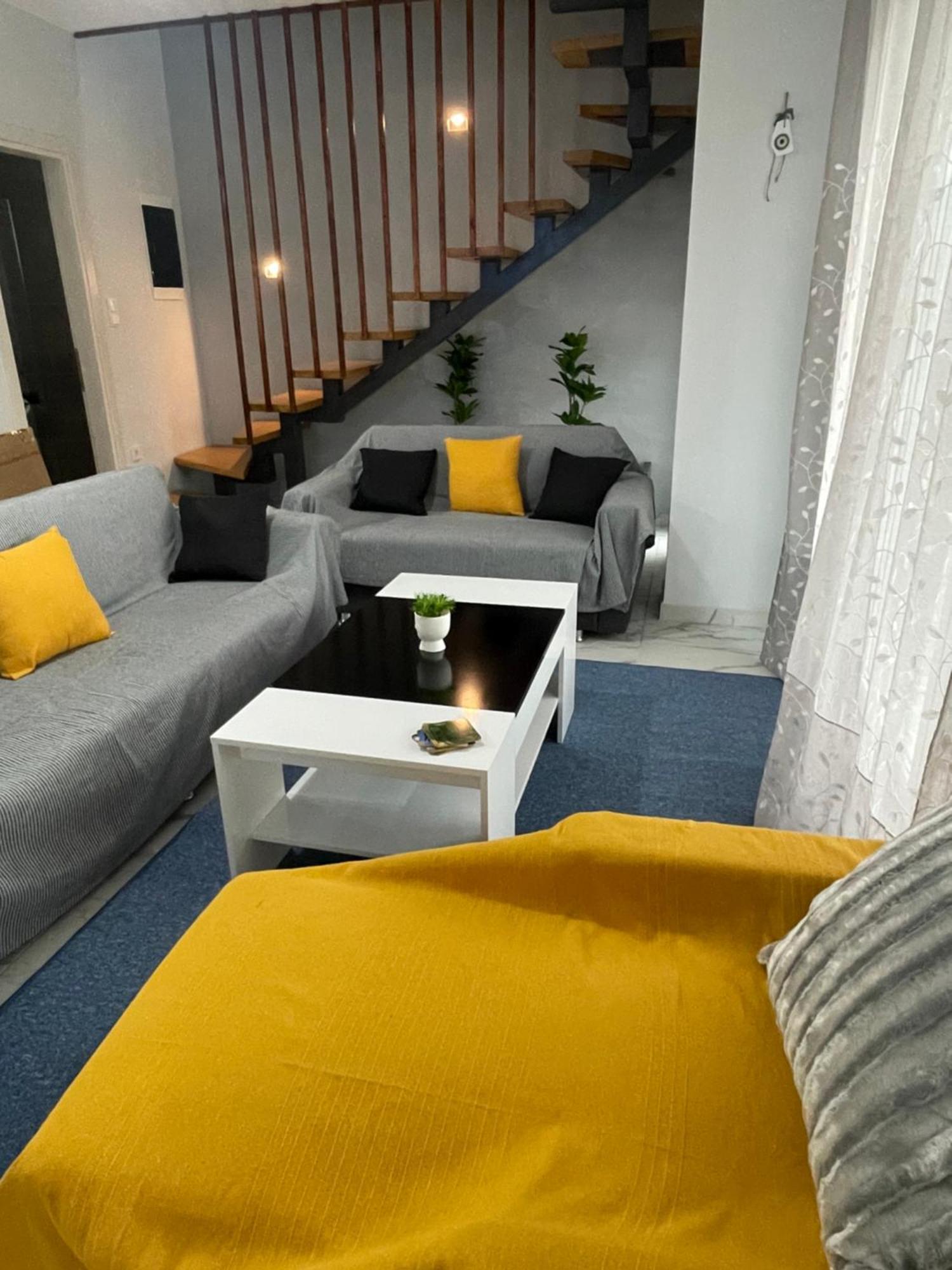 Chara'S House Apartment Kavala Bagian luar foto