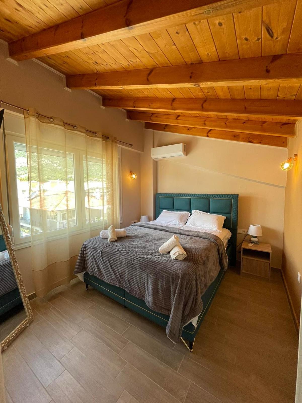 Chara'S House Apartment Kavala Bagian luar foto