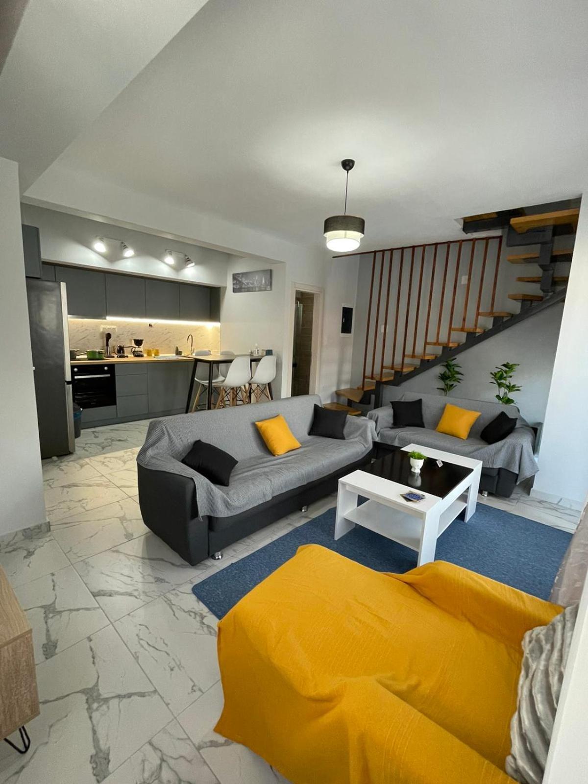 Chara'S House Apartment Kavala Bagian luar foto